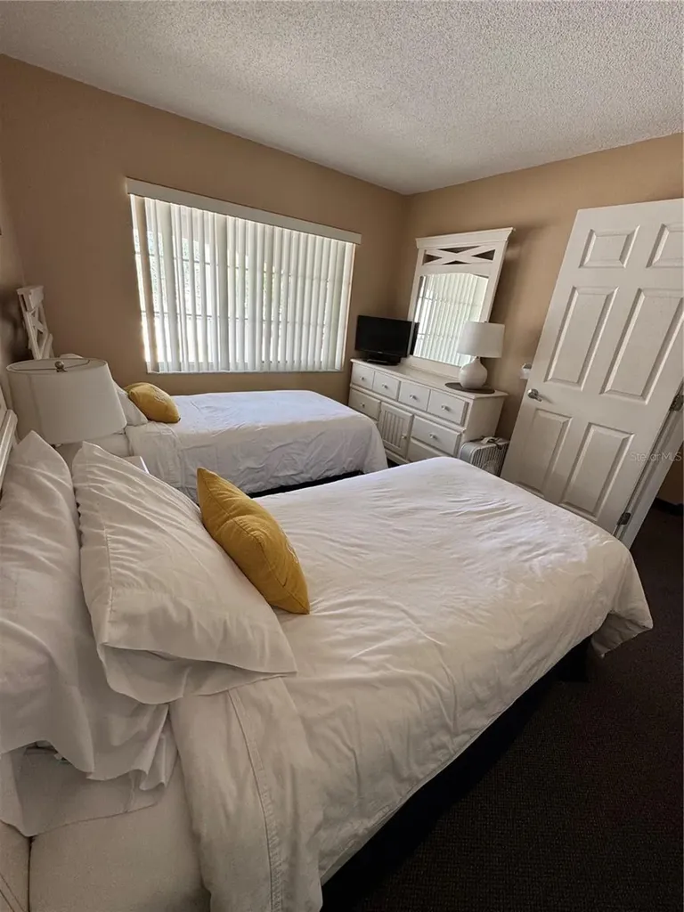 4457 W 45th Avenue Bradenton FL 34210