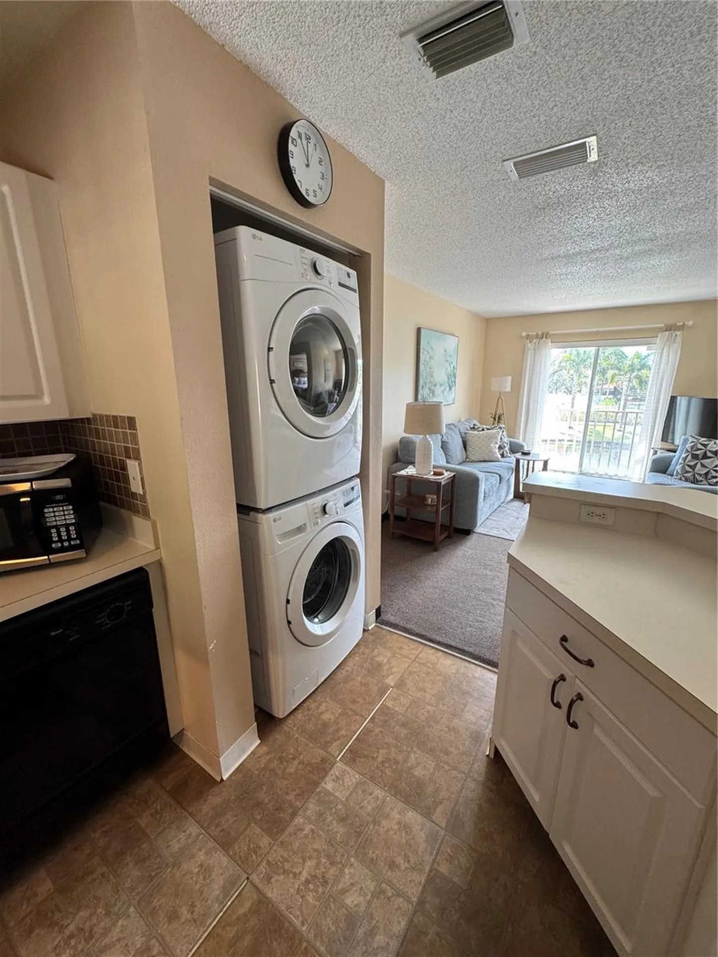 4457 W 45th Avenue Bradenton FL 34210