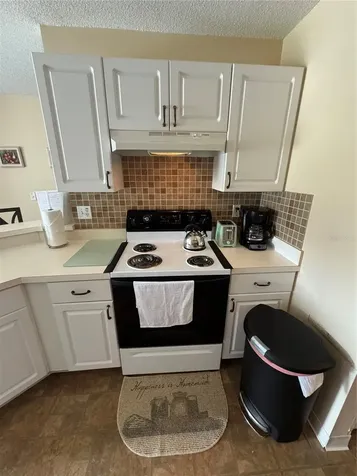 4457 W 45th Avenue Bradenton FL 34210