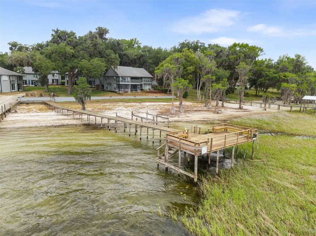 21134 NE 101st Avenue Earleton FL 32631