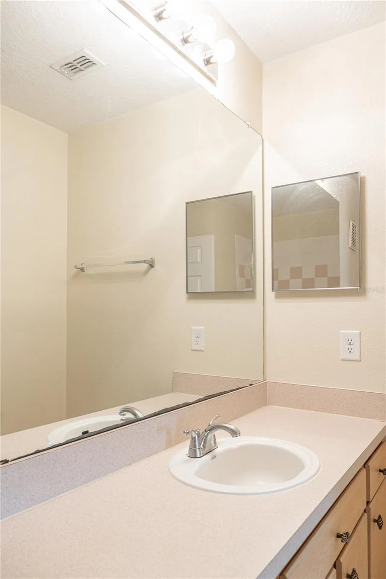 6596 Swissco Drive Orlando FL 32822