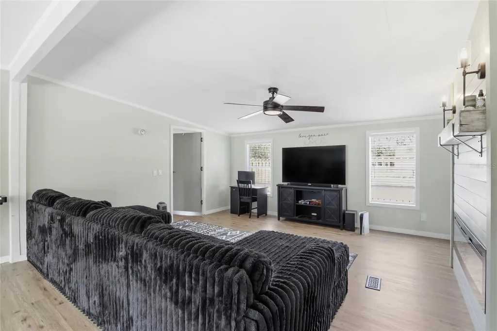 847 SW Applewood Glen Fort White FL 32038