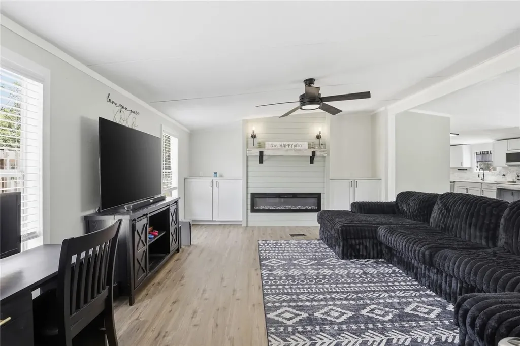 847 SW Applewood Glen Fort White FL 32038