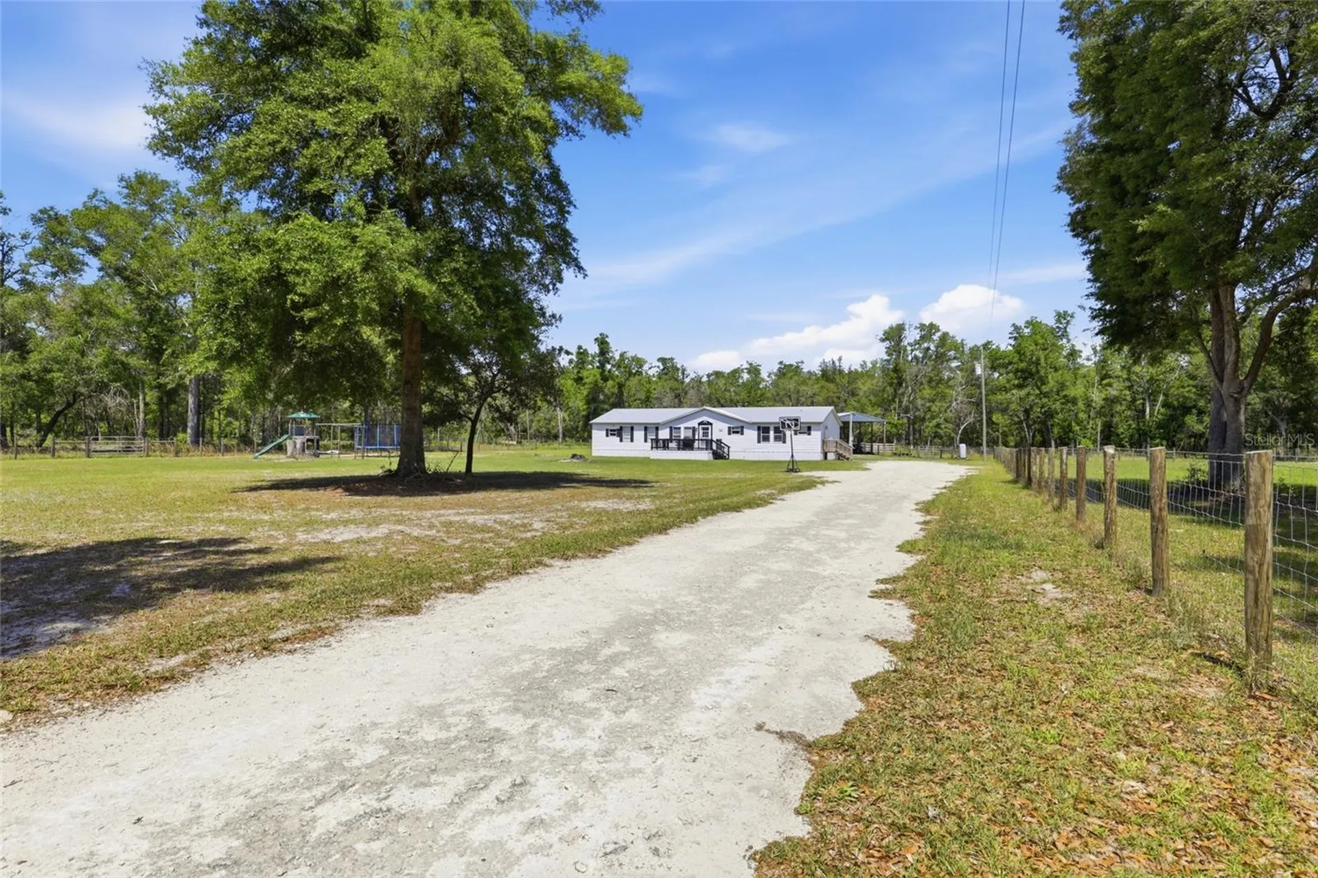 847 SW Applewood Glen Fort White FL 32038