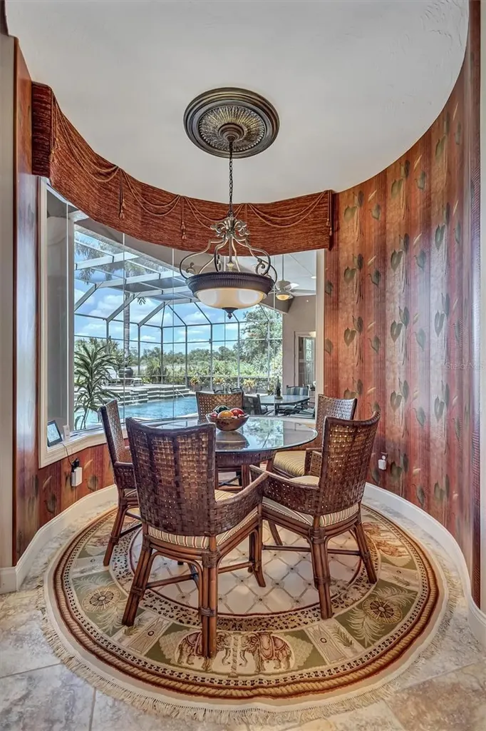 5207 Sand Lake Court Sarasota FL 34238