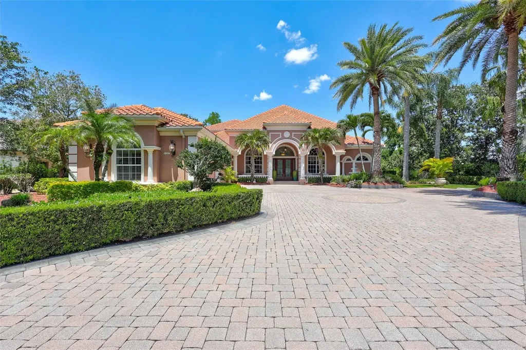 5207 Sand Lake Court Sarasota FL 34238