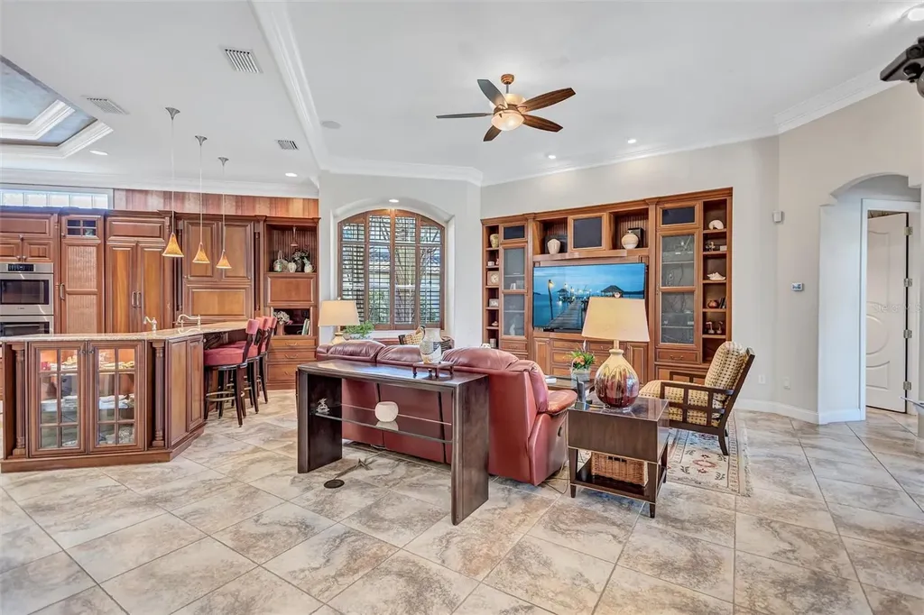 5207 Sand Lake Court Sarasota FL 34238