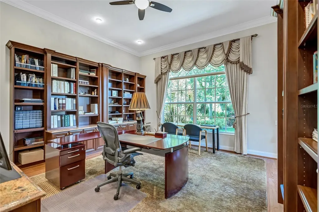 5207 Sand Lake Court Sarasota FL 34238