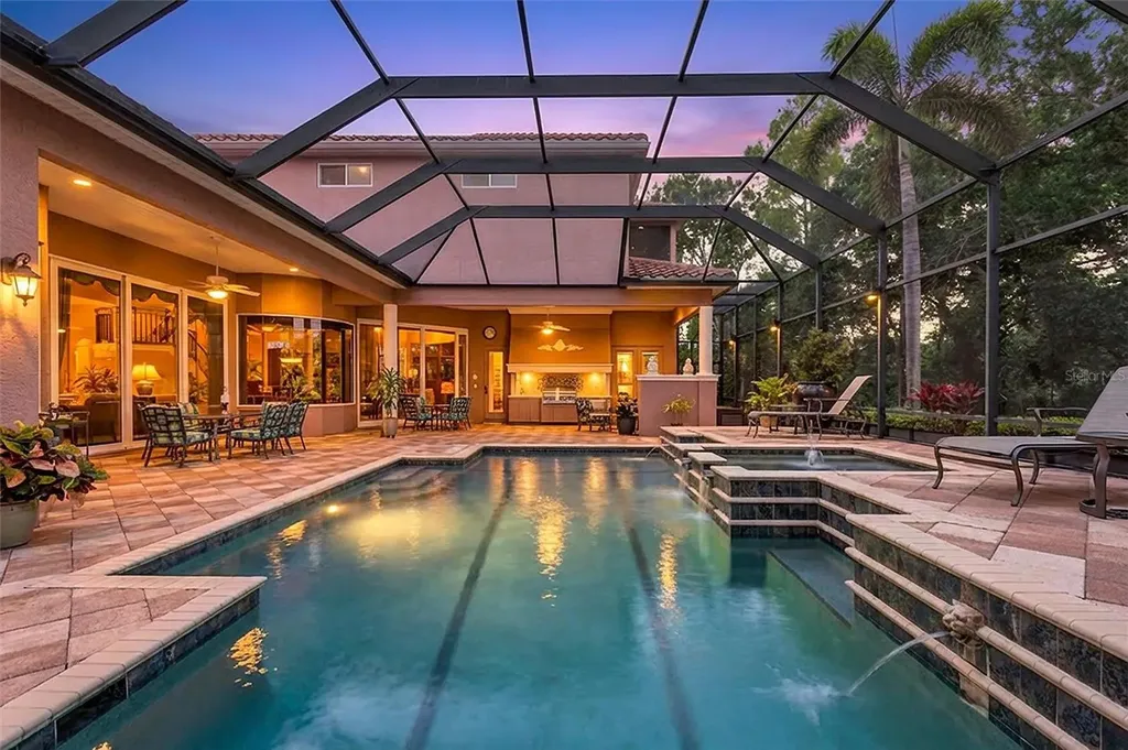 5207 Sand Lake Court Sarasota FL 34238