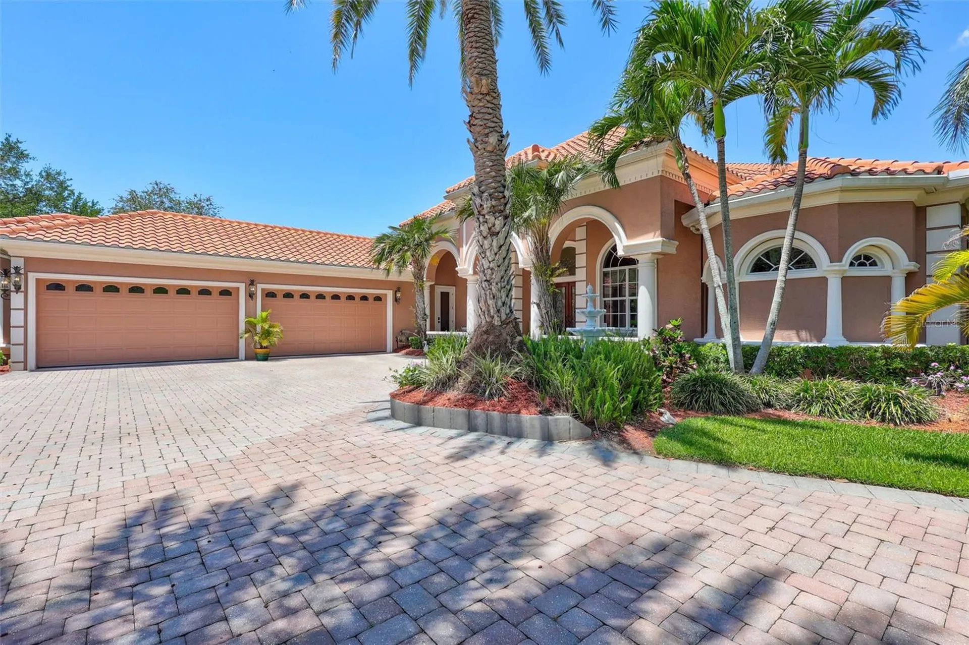 5207 Sand Lake Court Sarasota FL 34238