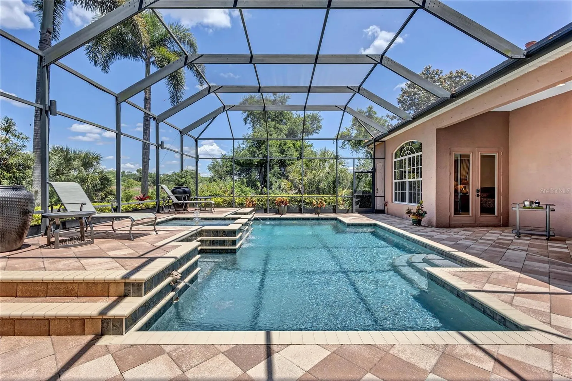 5207 Sand Lake Court Sarasota FL 34238