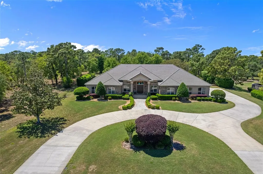 3975 N Grayhawk Loop Lecanto FL 34461