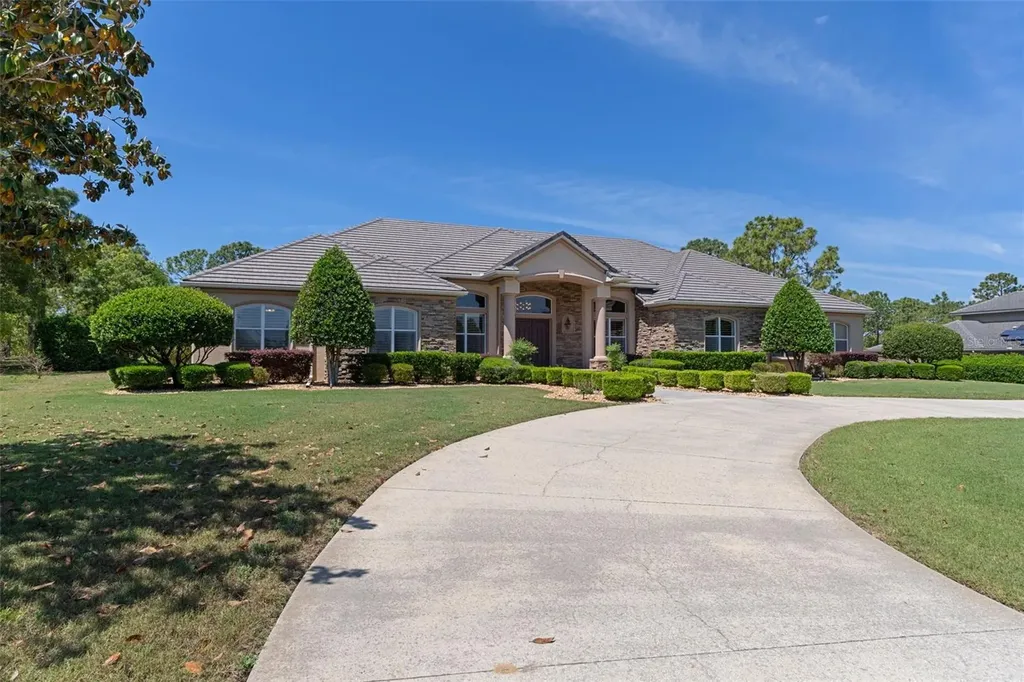 3975 N Grayhawk Loop Lecanto FL 34461