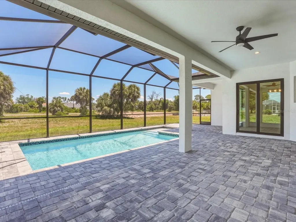 72 Tee View Road Rotonda West FL 33947