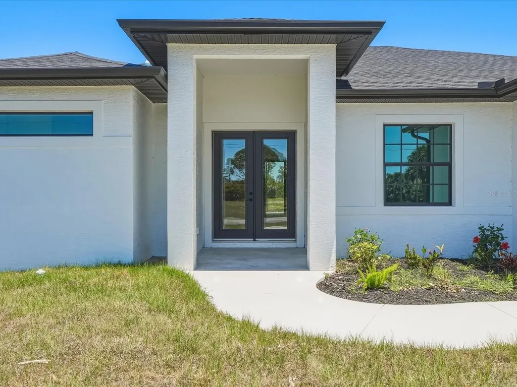 72 Tee View Road Rotonda West FL 33947