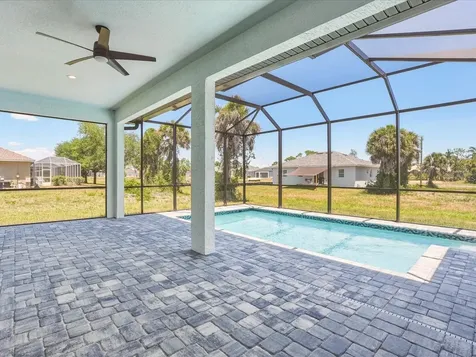 72 Tee View Road Rotonda West FL 33947
