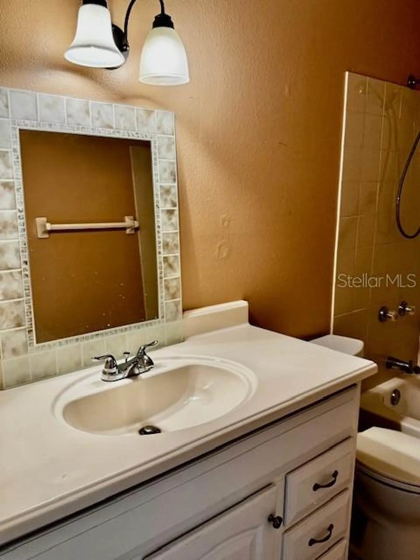 3073 Pine Tree Avenue Largo FL 33771