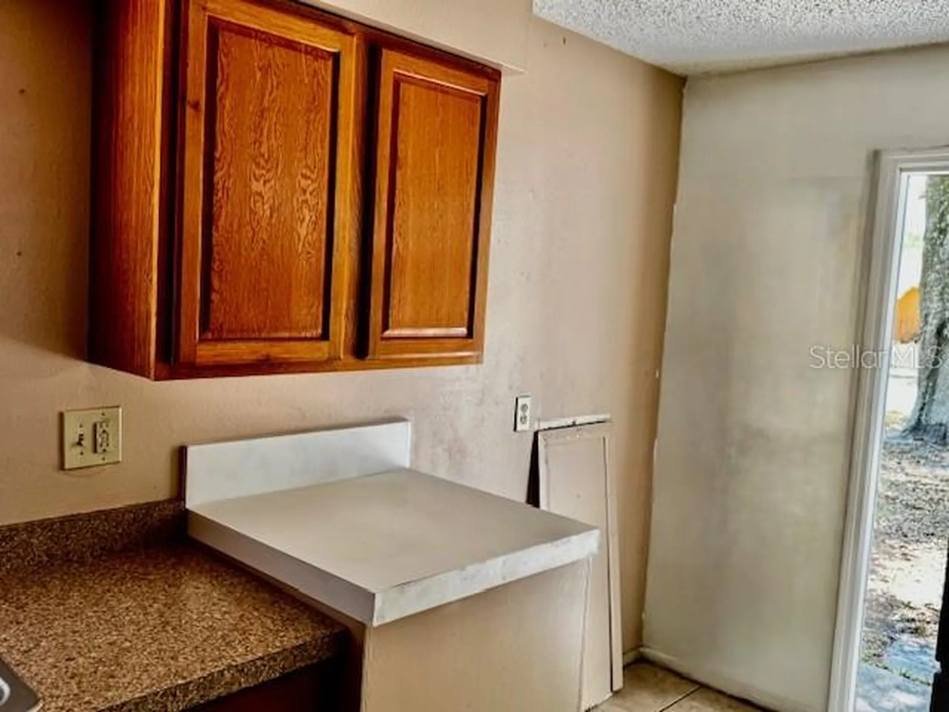 3073 Pine Tree Avenue Largo FL 33771