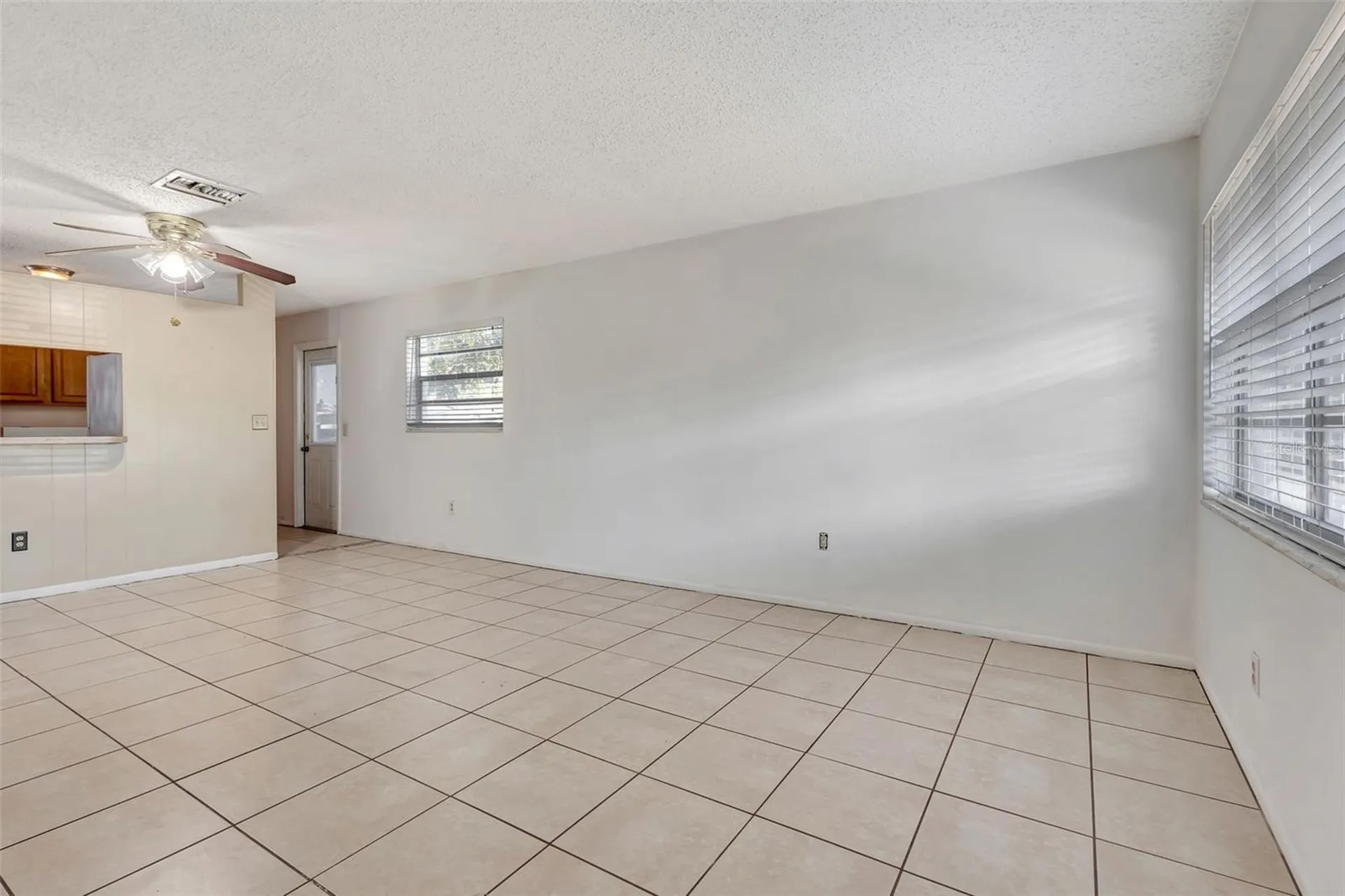 3073 Pine Tree Avenue Largo FL 33771
