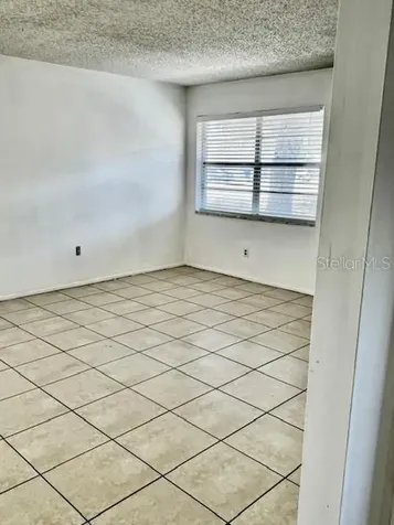 3073 Pine Tree Avenue Largo FL 33771