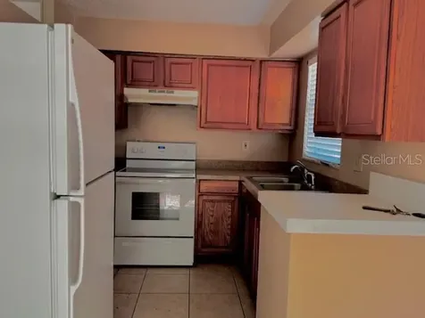 3073 Pine Tree Avenue Largo FL 33771