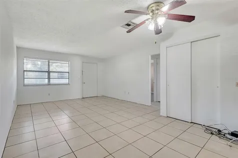 3073 Pine Tree Avenue Largo FL 33771