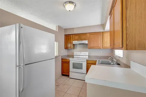 3073 Pine Tree Avenue Largo FL 33771