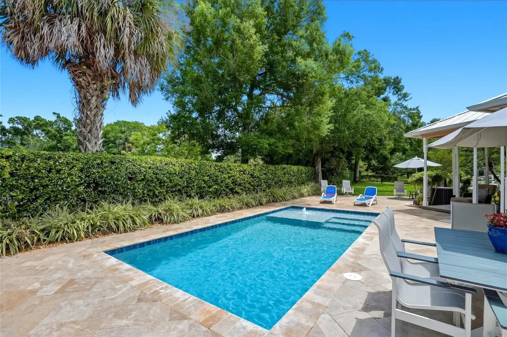 13227 110th Avenue Largo FL 33774