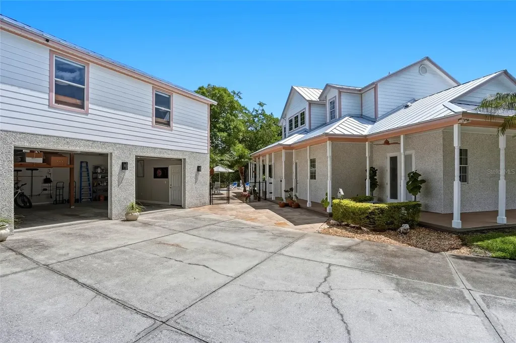 13227 110th Avenue Largo FL 33774