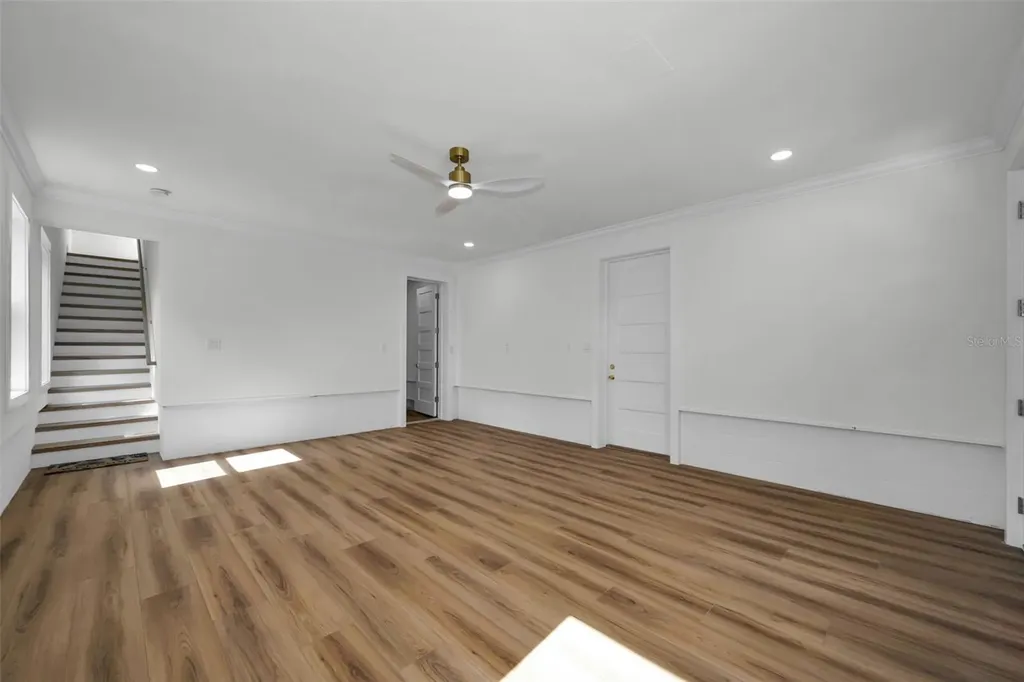 158 E Spruce Street Tarpon Springs FL 34689
