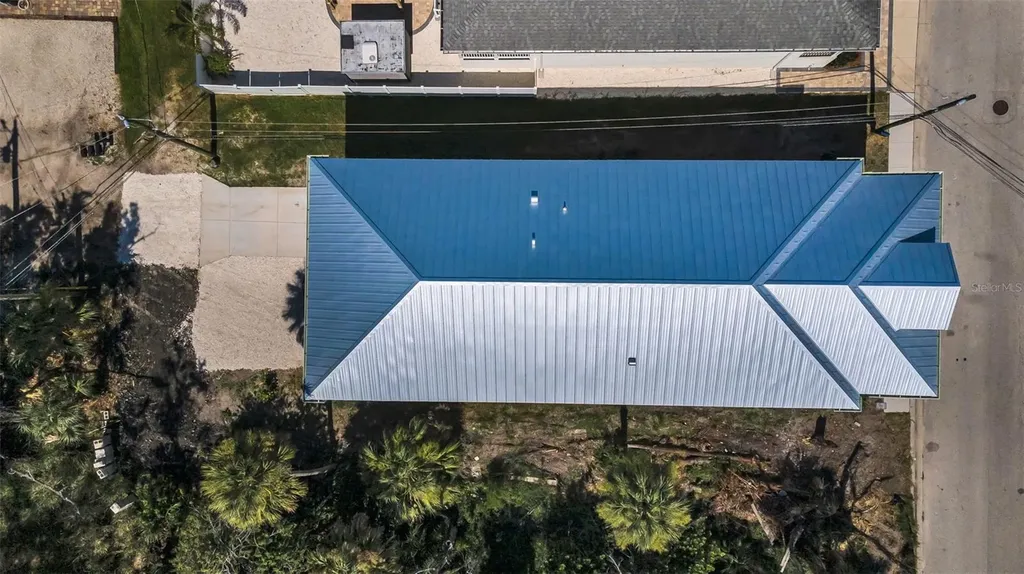 158 E Spruce Street Tarpon Springs FL 34689