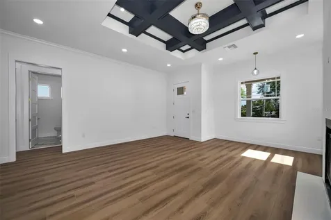 158 E Spruce Street Tarpon Springs FL 34689