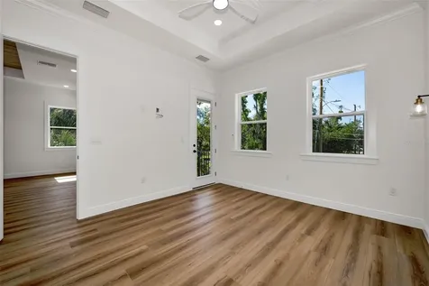 158 E Spruce Street Tarpon Springs FL 34689
