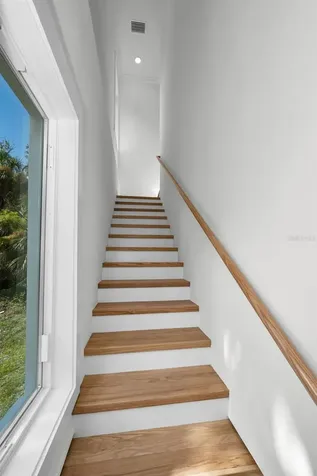158 E Spruce Street Tarpon Springs FL 34689