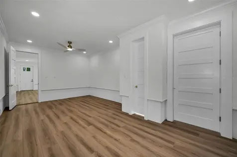 158 E Spruce Street Tarpon Springs FL 34689