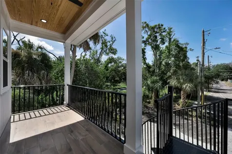 158 E Spruce Street Tarpon Springs FL 34689