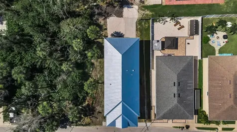 158 E Spruce Street Tarpon Springs FL 34689
