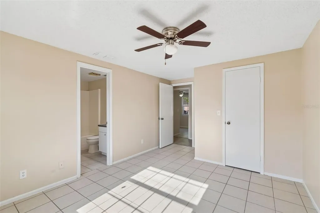 8804 Briar Hollow Court Tampa FL 33634