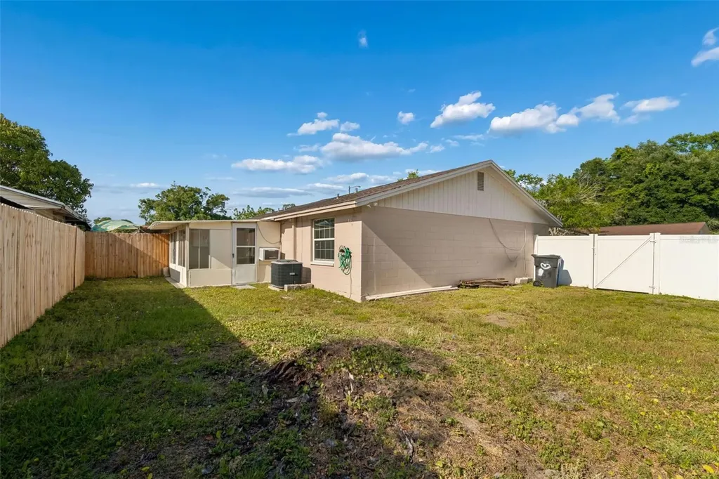 8804 Briar Hollow Court Tampa FL 33634