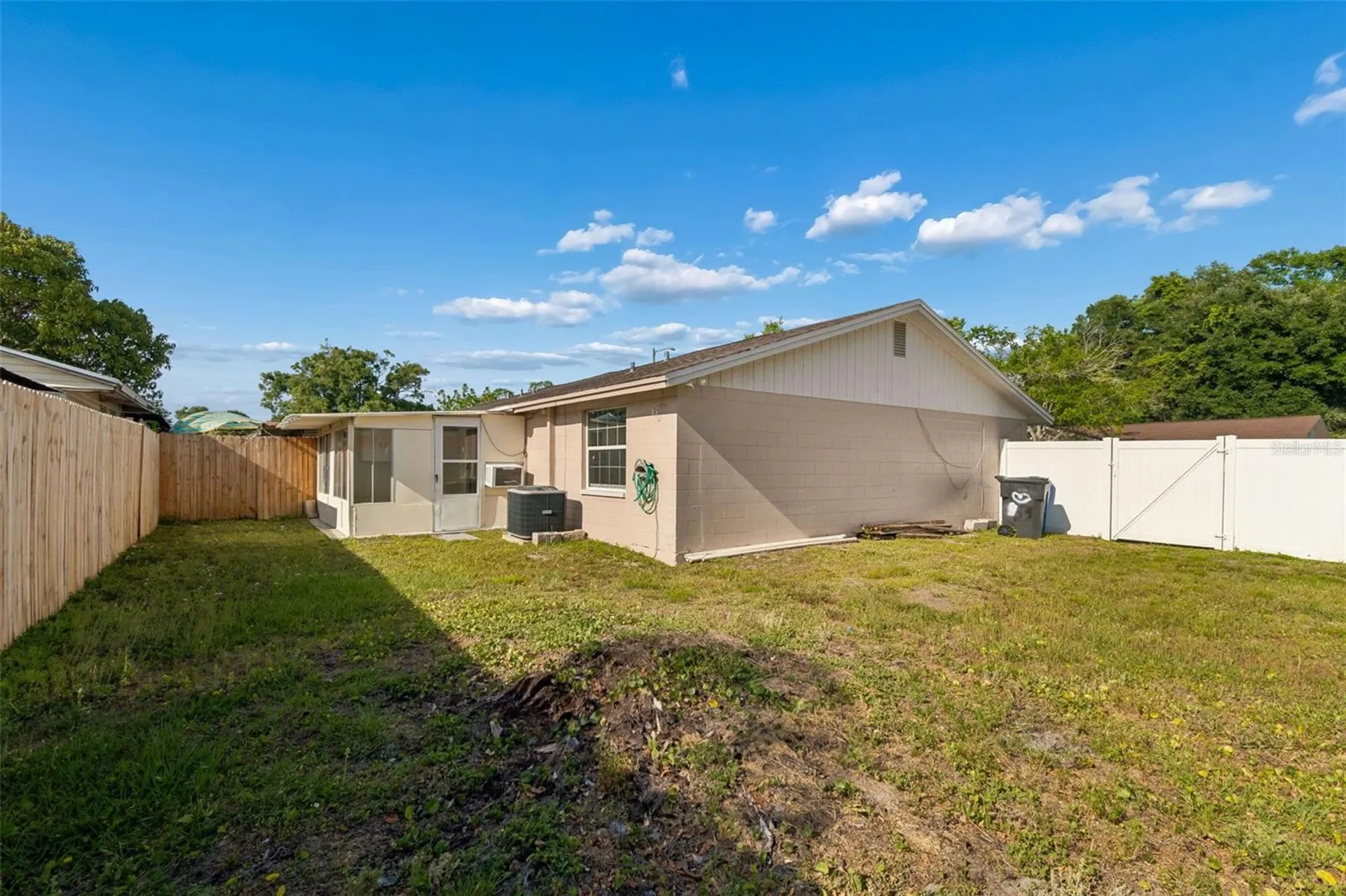 8804 Briar Hollow Court Tampa FL 33634