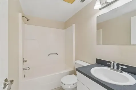 8804 Briar Hollow Court Tampa FL 33634