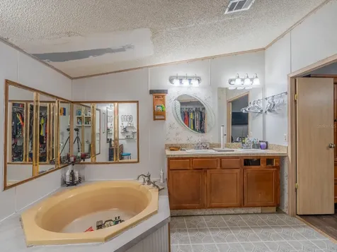 4521 NE 28th Avenue Ocala FL 34479