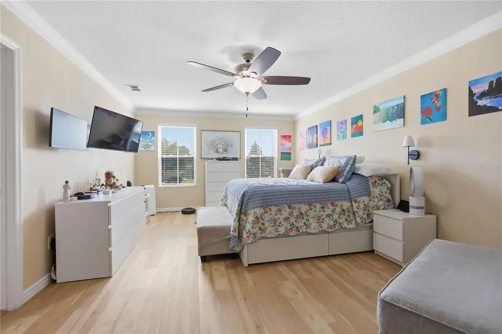 831 Oak Hollow Loop Deland FL 32724