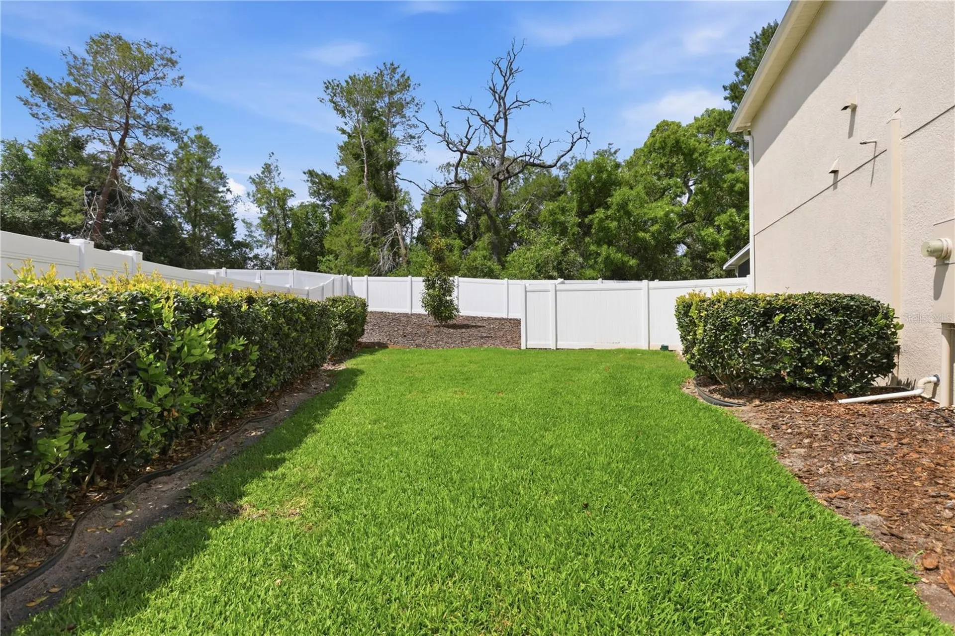 831 Oak Hollow Loop Deland FL 32724