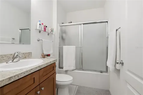831 Oak Hollow Loop Deland FL 32724