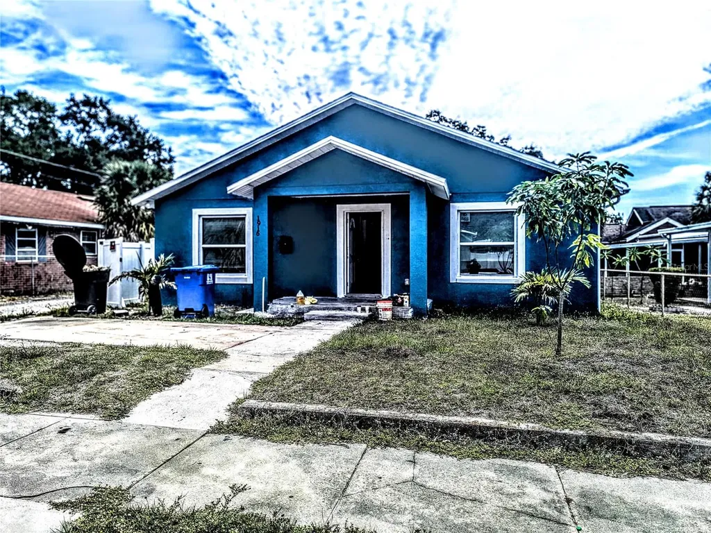 1916 10th Street S St Petersburg FL 33705