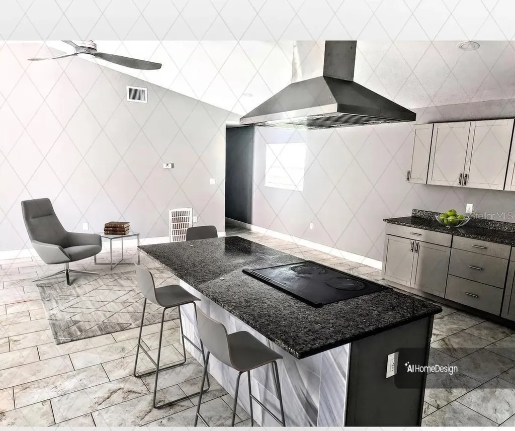 1916 10th Street S St Petersburg FL 33705