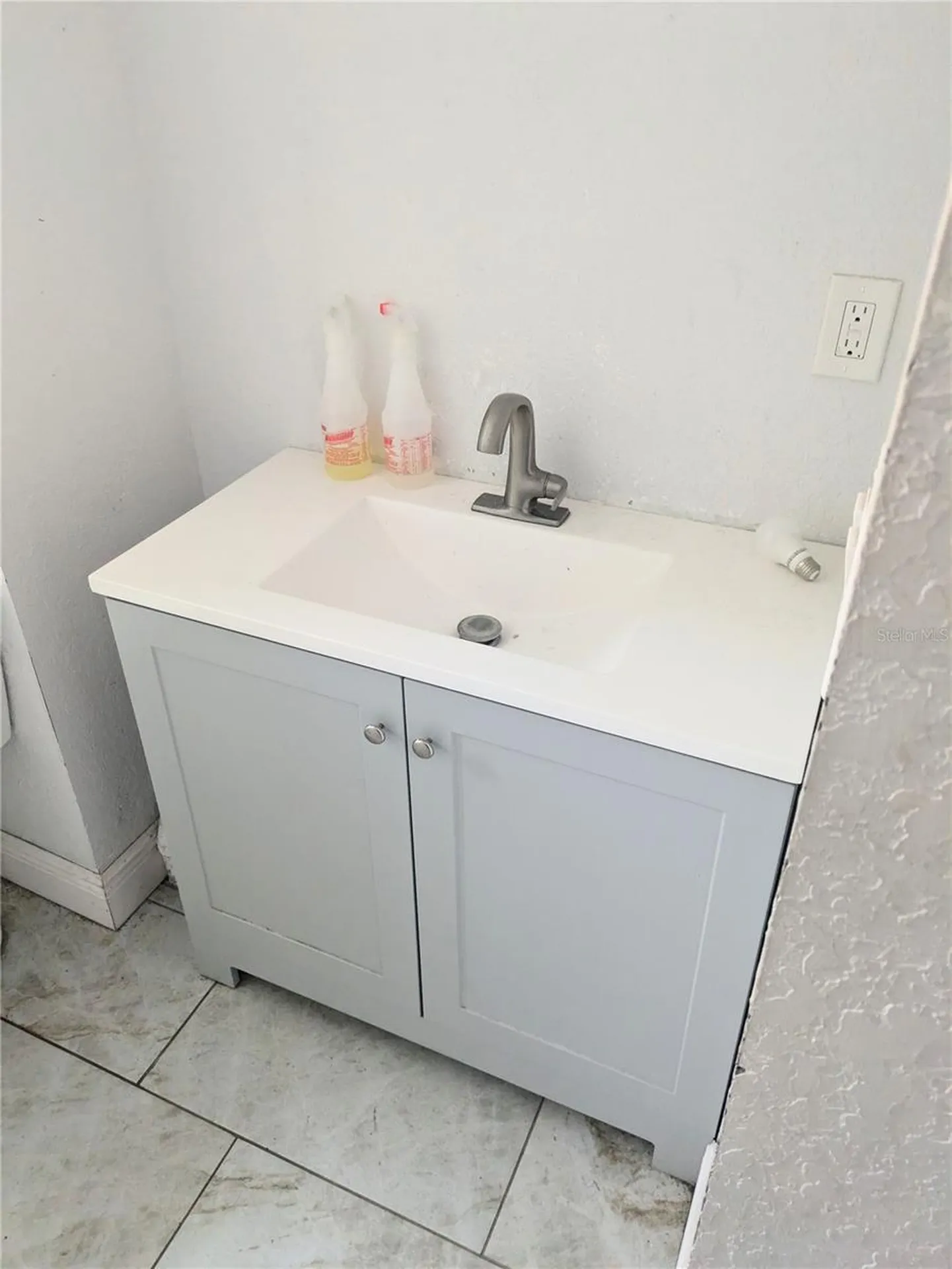 1916 10th Street S St Petersburg FL 33705