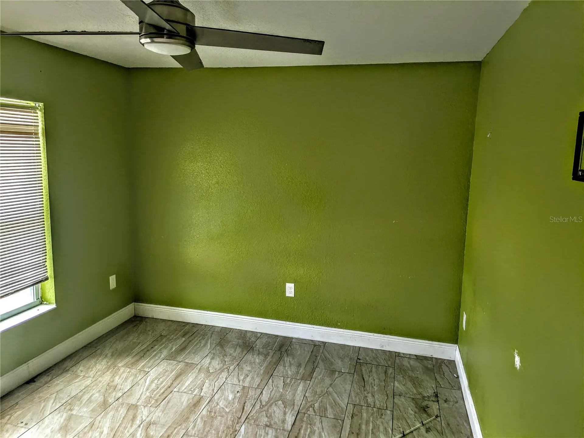 1916 10th Street S St Petersburg FL 33705