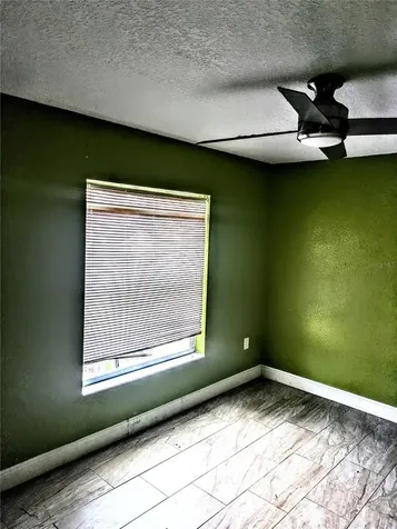 1916 10th Street S St Petersburg FL 33705